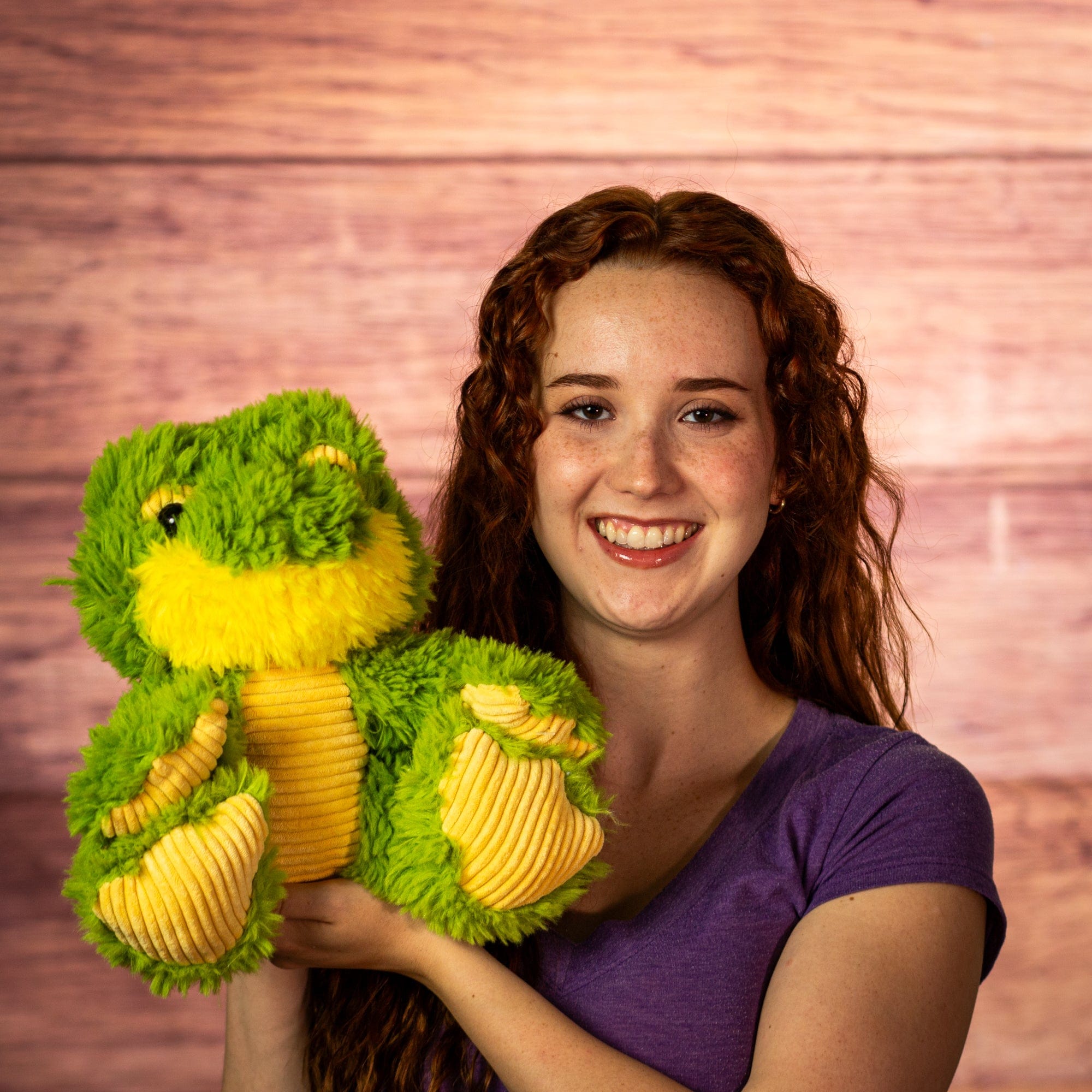 9.5" Scruffy Cuddly Frog