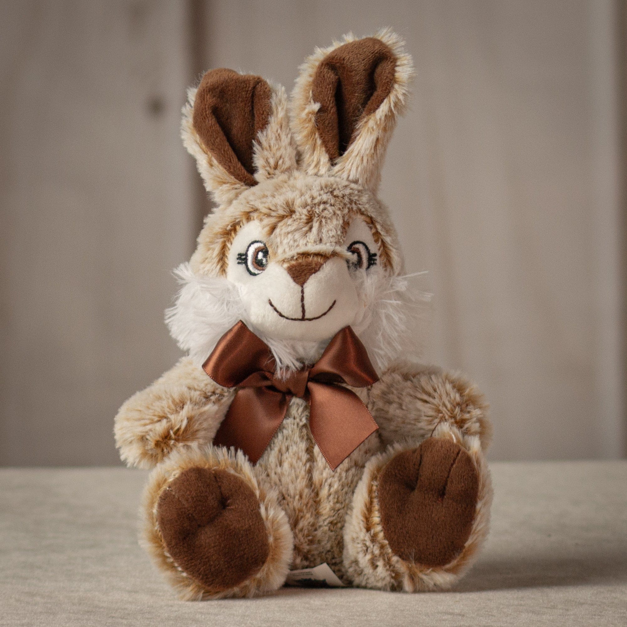 7" Sitting Bunny Duo