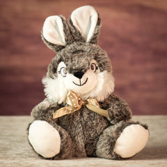 7" Sitting Bunny Duo