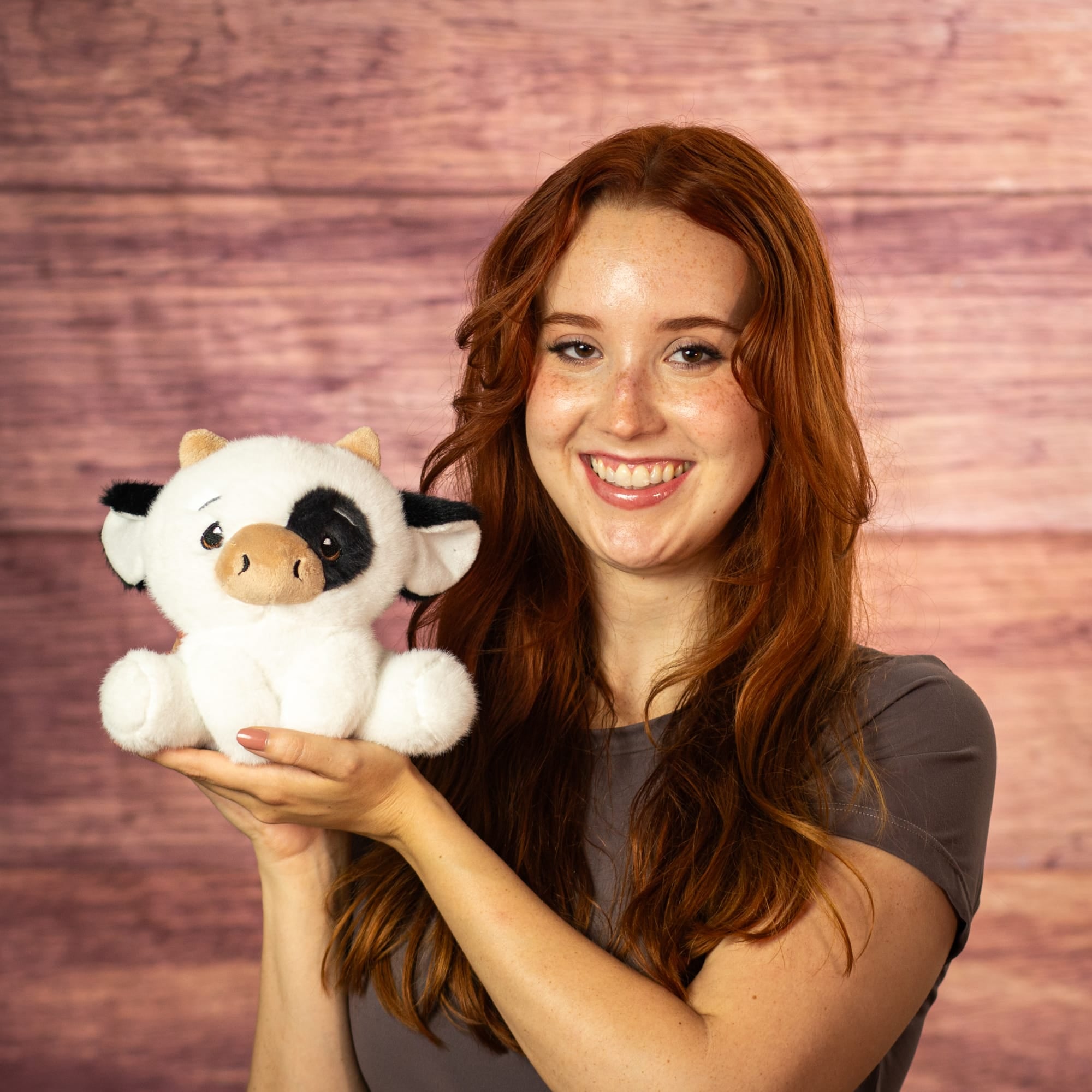 7" Sitting Farmyard Cow