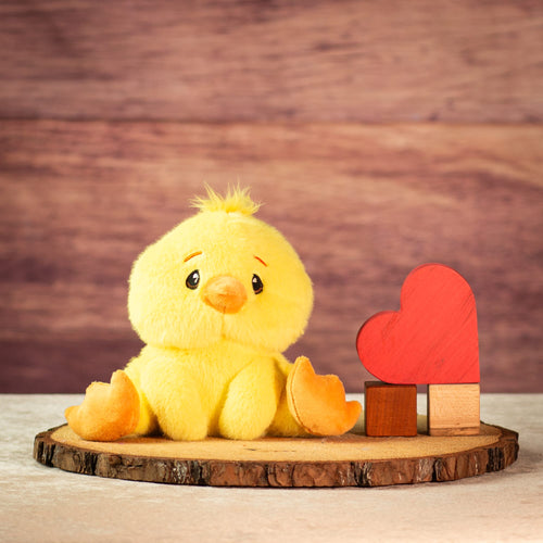 7" Sitting Spring Chick