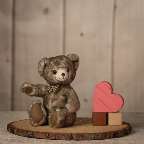 8" Sitting Dapper Chestnut Bear