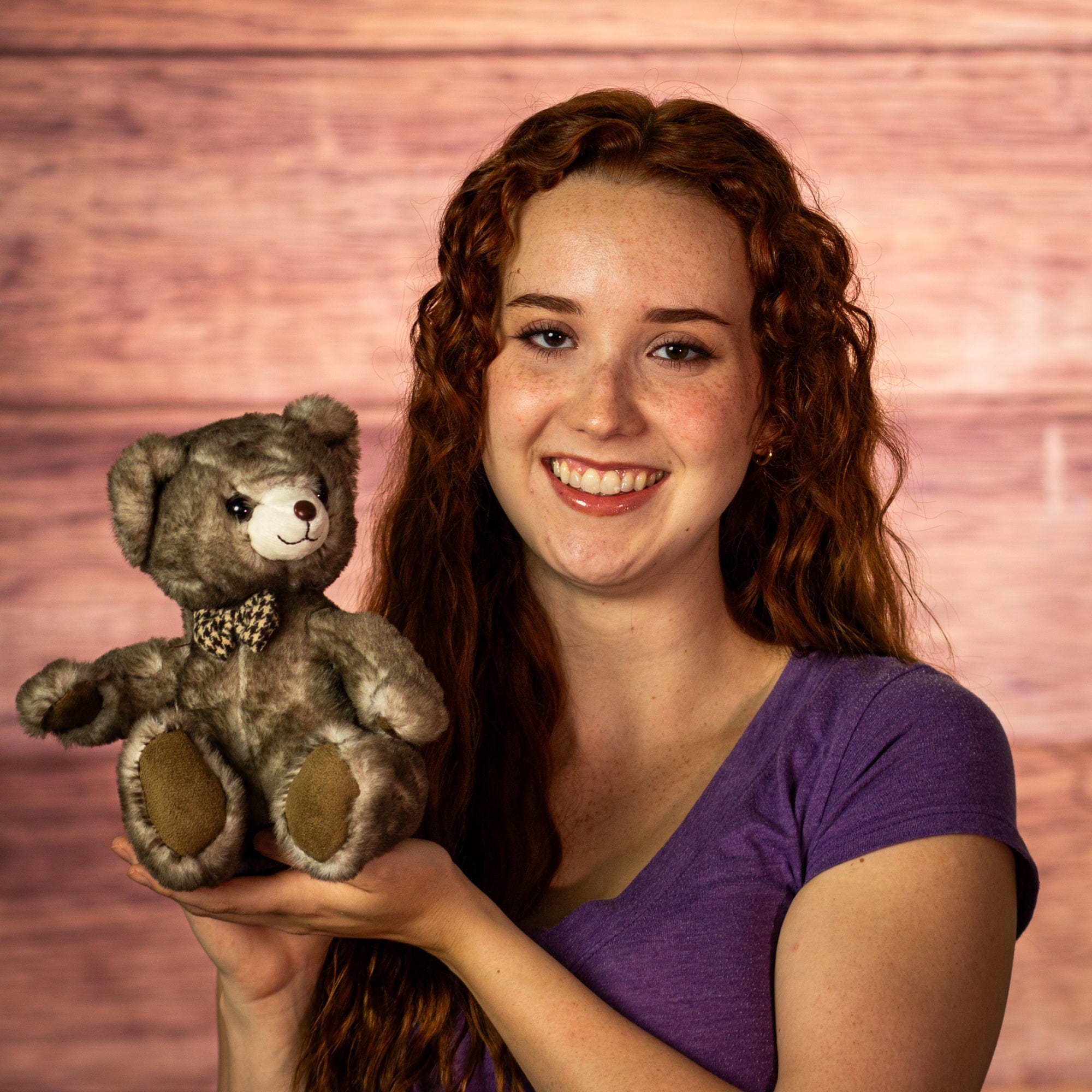 8" Sitting Dapper Chestnut Bear