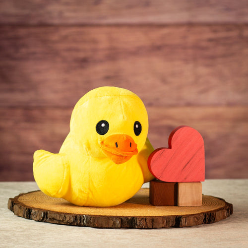 8" Sitting Sunny Duck